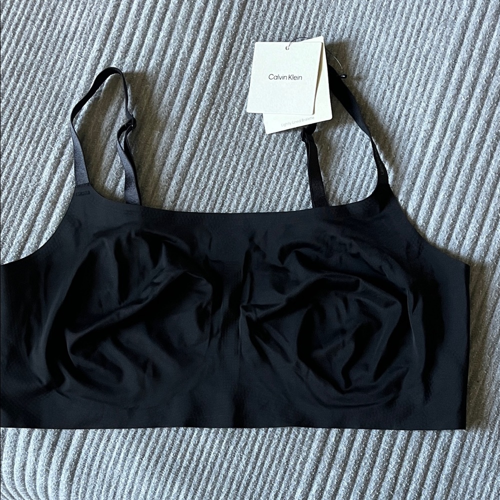 Calvin Klein Women's Black Seamless Bralette